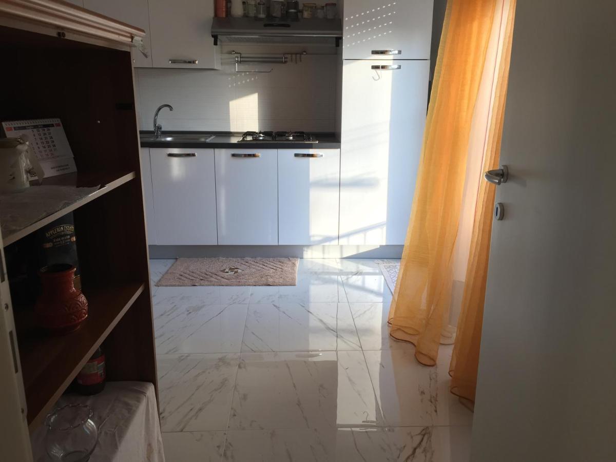 Stop&Go, Camere Condivise Udine Dış mekan fotoğraf